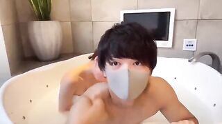 Japanese guy’s slippery handjob with cum lube ends in oiled creampie