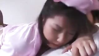 He washed his dick from the girl’s pussy and got cumshot on his face