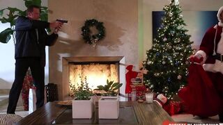 A fat old man fucks a girl whose stockings are full of holes