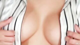 I have a pair of beautiful natural big breasts and I know how to play with them