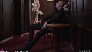 A nice girl is demonstrating her professional skills in this hot video