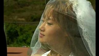 The guy fucked an Asian beauty on the tennis court
