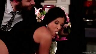 A secretary gets her hairy cunt licked by the boss right on his table