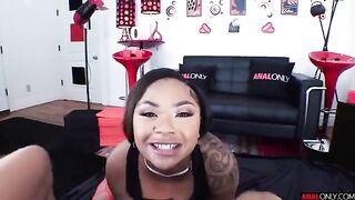 Bus stop blowjob, or they’ll get to fuck me hard!