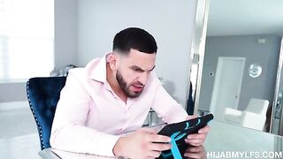 An amazing sexual experiment with a hot Arab girl