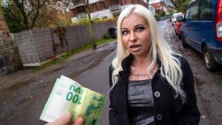 Blonde MILF teacher got banged outdoors for cash