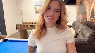 A guy played pool and fucked a girl with a huge ass