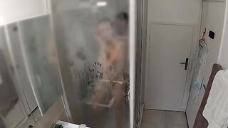 Babe did not let me wash in peace