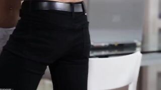 A girl has a very hot encounter in a special hospital setting