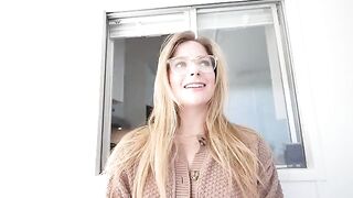 The blonde got a huge load of cum on her face after giving a blowjob under the table