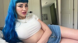 A big-breasted stepsister is always attractive