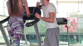 I hooked the hottest chick in the gym, she’s amazing!