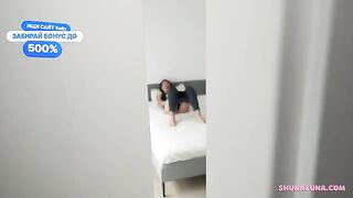 A girl knows how to have fun with just one guy’s dick