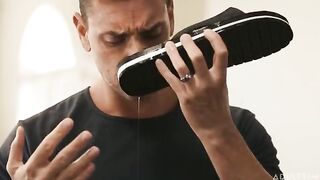 A babe knows how to make a long and passionate blowjob
