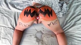A girl was fucked in her pumpkin by a man with rough techniques