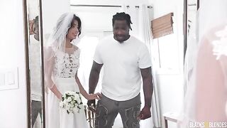 The bride chose the groom by the size of cock