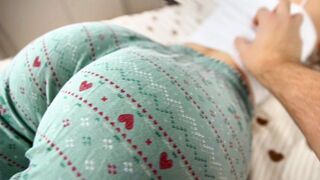 A girl with a gorgeous ass is driving me wild and restless