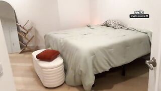 A girl with big tits accidentally exposes herself to her boyfriend’s friend