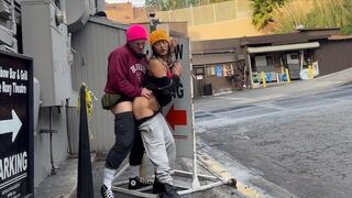 Babe doesn’t want to be caught during sex