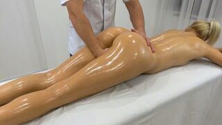 The masseur lost control and had sex with his client