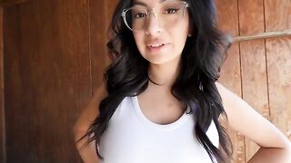 A hot chick fucked by a contractor in a barn, cumming in her mouth