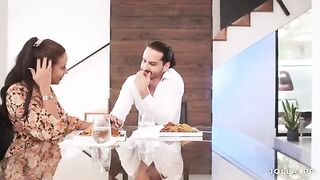 Therapist invited me to her house for a romantic dinner, it was incredible!