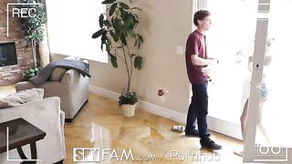 Pervert guy caught his stepsister in the act, oh my God!