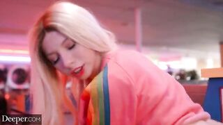 Pretty Kenzie cheats on her BF in public space